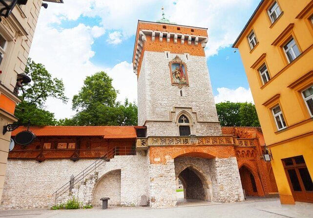 120 min Old Town Segway Tour in Krakow - Why this 2-hour Segway format works in Krakow