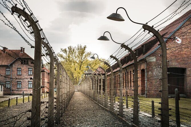2 Days Tour to Auschwitz and Krakow from Warsaw - Quick hits you should know