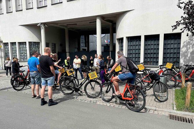 3-Hour E-Bike Tour In Krakow - Stare Miasto Highlights: Cloth Hall, St. Mary’s, and Town Hall Remnants