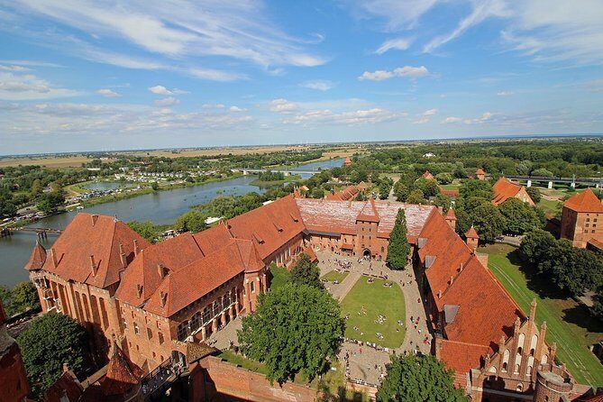 6 Hours Teutonic Castle Tour in Malbork - Private Van Ride From Gdansk to Malbork