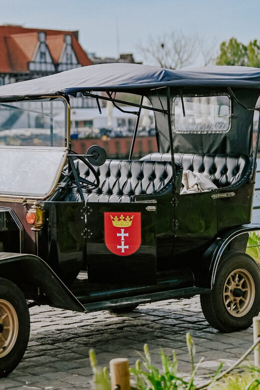 60 min of sightseeing in retro cars, Gdansk - Key things that make this retro car ride a smart choice