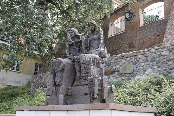 A Journey Through Old Town Warsaw - Church of the Holy Cross and Chopin’s heart