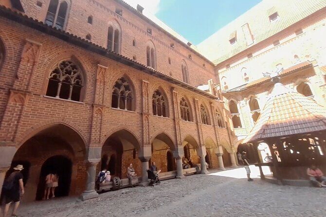 Aiport Gdansk Transfer to Malbork Castle or Stutthof - Mobile Ticket: Less Fumbling on Arrival