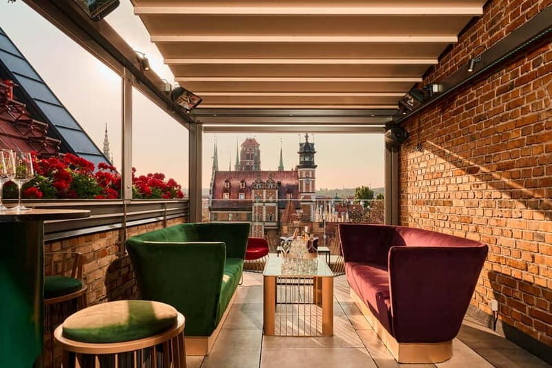 Asian Dinner Above the Rooftops of Gdańsk Old Town - The Menu Setup: How the Sharing Set Works (Meat, Fish, or Veg)