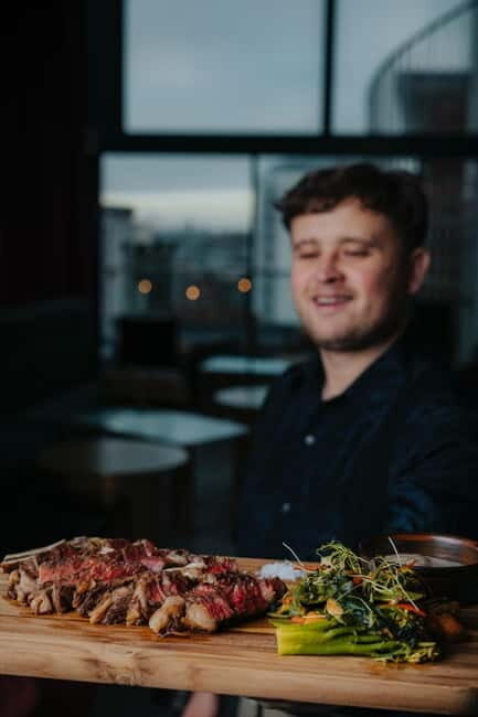 Asian Dinner Above the Rooftops of Gdańsk Old Town - How the Meal Paces: What to Expect Between Courses