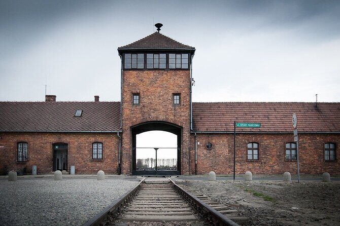 Auschwitz and Birkenau Guided Tour from Krakow - Auschwitz-Birkenau From Krakow: why this day trip works