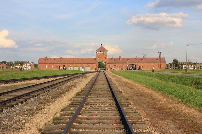 Auschwitz and Birkenau Memorial and Museum Guided Tour from Krakow - Auschwitz I: where the story takes shape
