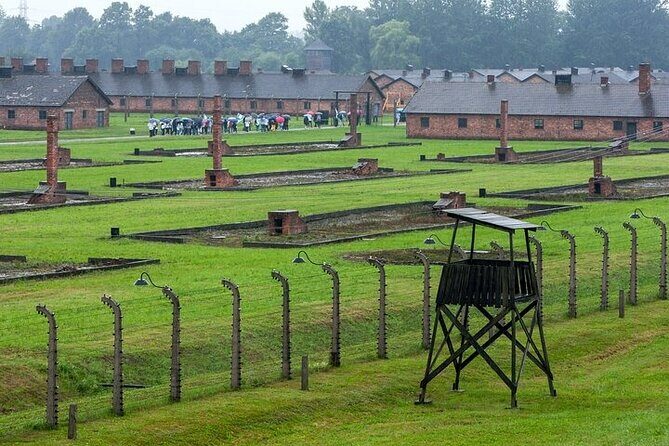 Auschwitz and Birkenau Tour with Hotel Pick up from Krakow - Key points before you go