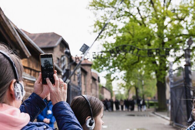 Auschwitz Birkenau and Wieliczka Salt Mine Day Tour from Krakow - Auschwitz I: the guided context that helps you make sense of what you see