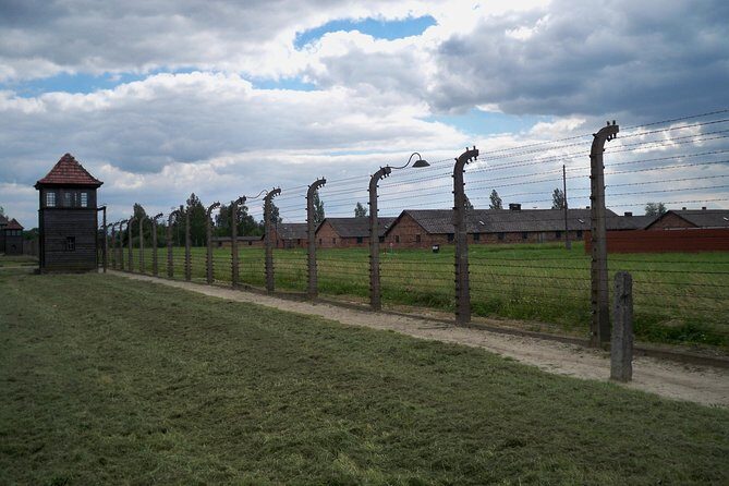 Auschwitz Birkenau Guided Tour - The Guides: Respectful Explanations That Make It Smoother