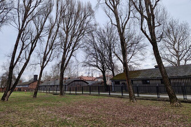 Auschwitz-Birkenau Guided Tour from Krakow opt. with Hotel Pickup - The short transfer: a breather before Birkenau