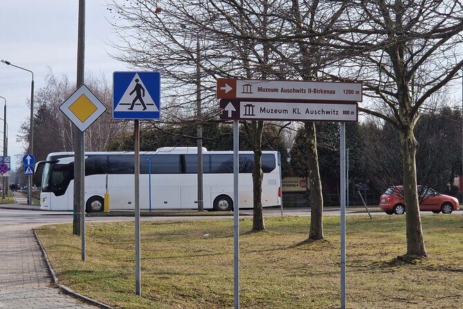 Auschwitz-Birkenau Guided Tour from Krakow opt. with Hotel Pickup - The guide experience: how English narration changes what you get