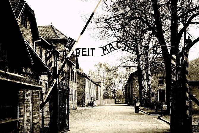Auschwitz-Birkenau guided tour & skip the line Tickets & Transfer - What to bring from Krakow: the ID rule and a simple packing plan