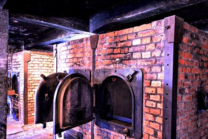 Auschwitz-Birkenau guided tour & skip the line Tickets & Transfer - Auschwitz-Birkenau, Stop 1: the Auschwitz guided portion (about 1.5 hours)