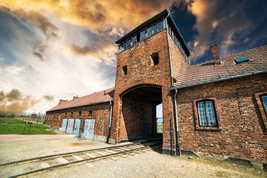 Auschwitz-Birkenau Guided Tour & Transfer from Krakow - Value for money: what you actually get for $34