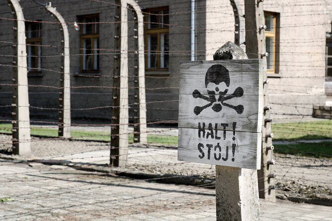 Auschwitz Birkenau Guided Tour with Hotel Pickup from Cracow - Breaks, toilets, and food: what to do with your time