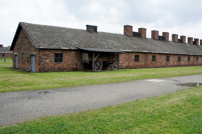 Auschwitz-Birkenau Private Tour from Krakow - Timing and Weather: A Day Trip That Still Requires Real Prep