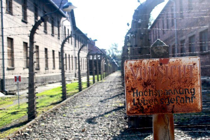 Auschwitz-Birkenau Tour: Tickets + Transportation from Krakow - The 15-Minute Break Before Birkenau