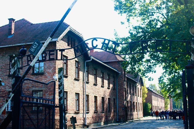 Auschwitz-Birkenau Tour: Tickets + Transportation from Krakow - English Guidance: What Works, and What You Should Watch For