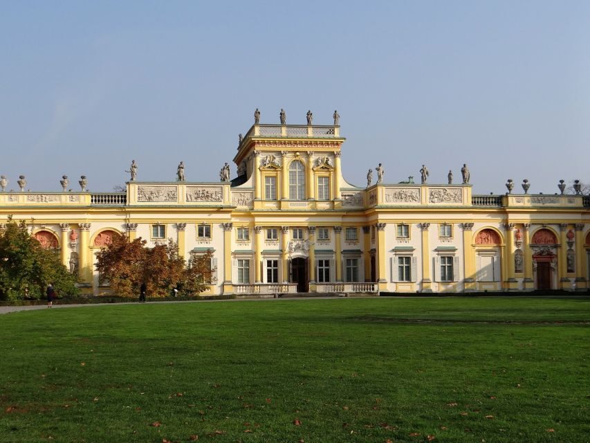 Best of Warsaw Full-Day Private Tour with Private Transport - Lazienki Park and the Palace on the Island: the calm payoff