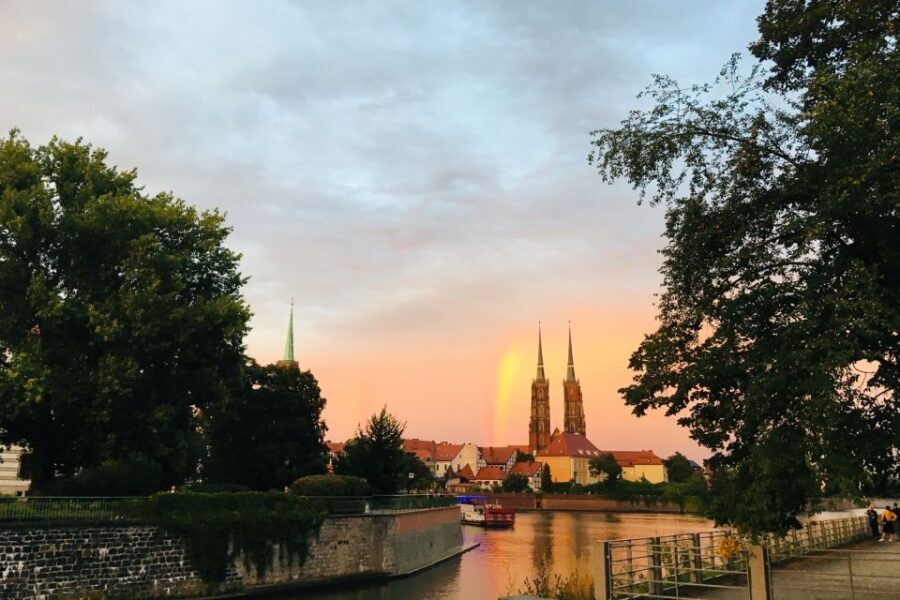 Best of Wroclaw 3-Hour History and Culture Walking Tour - Museum entrance included: your one interior, with closure rules