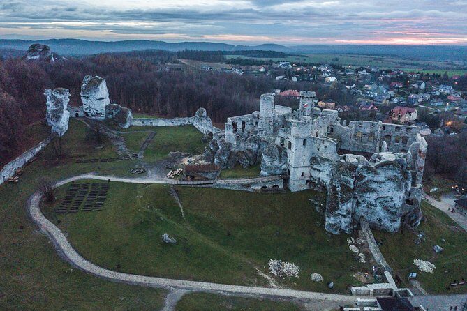 Castles Tour by The Eagles' Nests Trail, day tour from Krakow - Rabsztyn Castle Ruins and Ogrodzieniec: Views, Towers, and Stairs