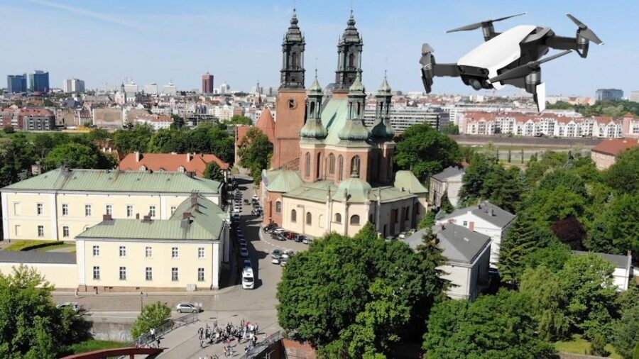 Cathedral & Old Town - Who should book this Cathedral & Old Town walk