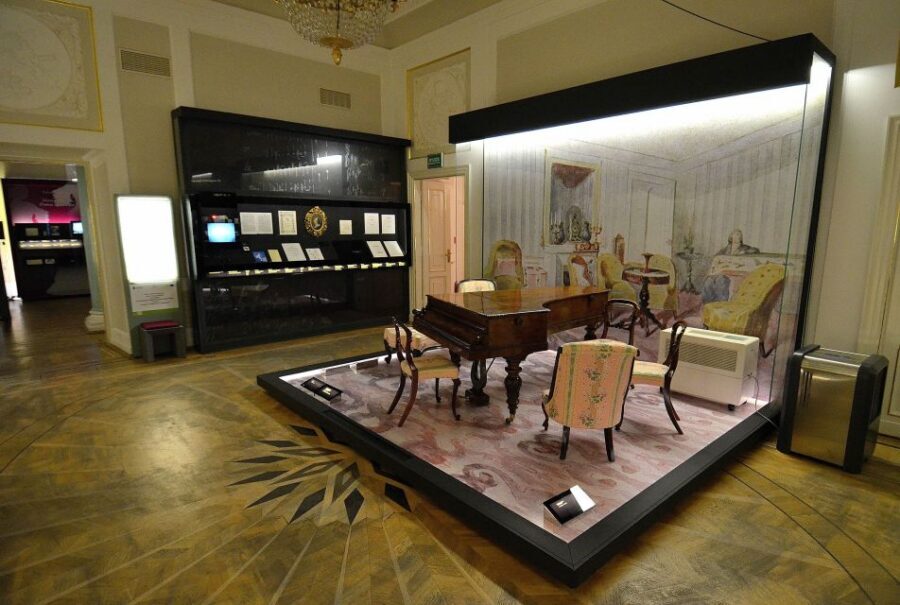 Chopin Tour in Warsaw with Skip-the-line Museum & Concert - Practical Tips for a Smooth Day in Warsaw