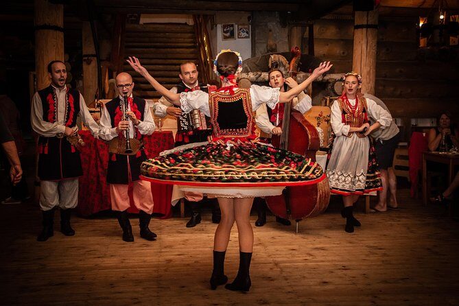Cottage Style Evening with Folk Show and Traditional Feast from Krakow - What I like: food quantity and real participation