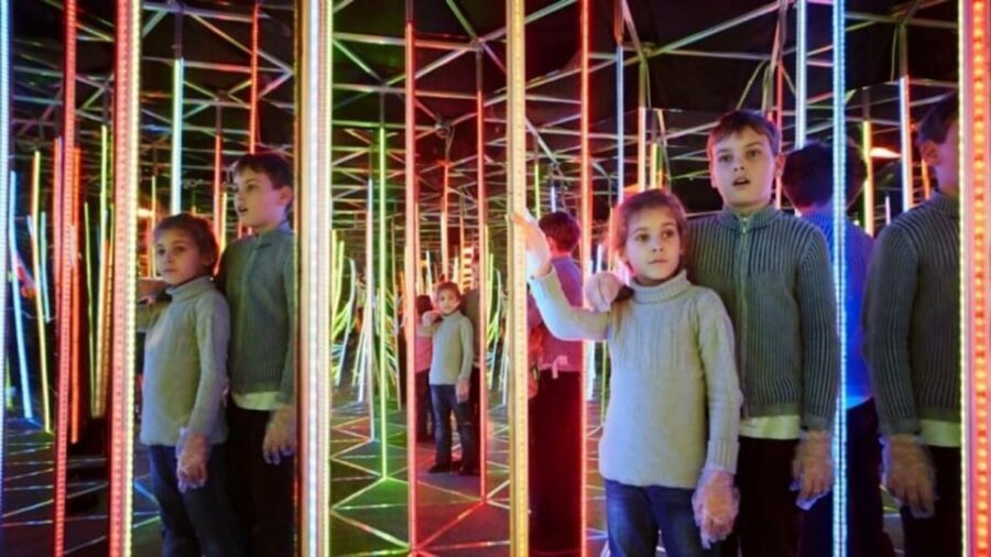 Cracow: 4 Mazes and Living Butterfly Museum Entry Ticket - Glass Maze: Another Maze Stop in the Same Game Zone