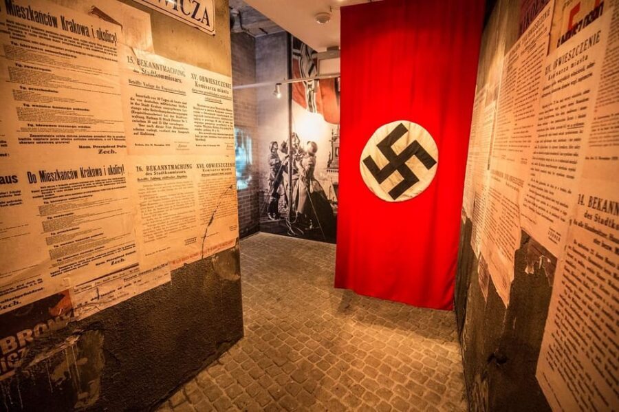 Cracow: Guided Tour of Schindler's Factory & Jewish Ghetto - Schindler’s Factory Museum: getting the big picture without losing the human scale