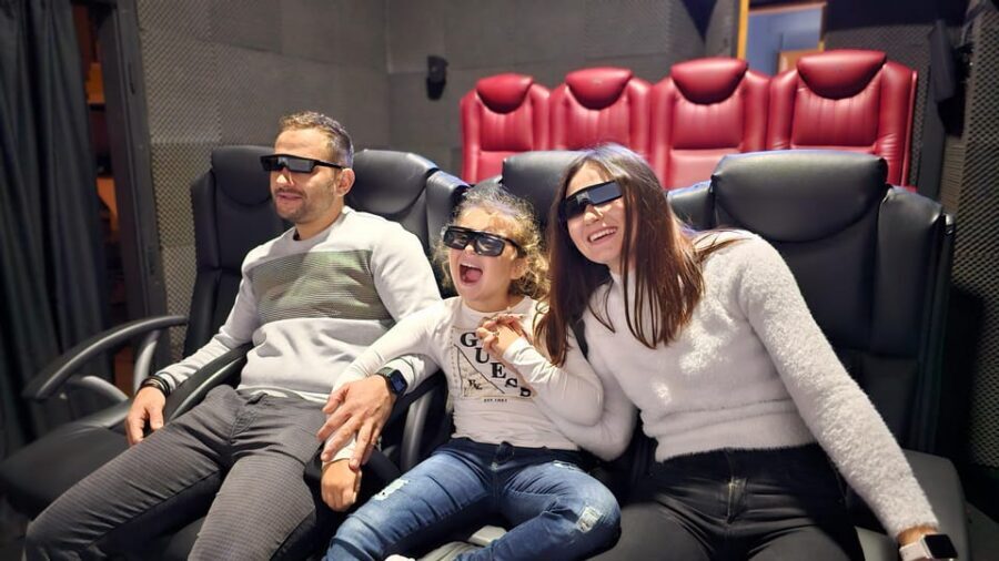 Cracow: ,,House Of Attractions'' 7D cinema - Languages and Staff: Polish, English, and Ukrainian Help