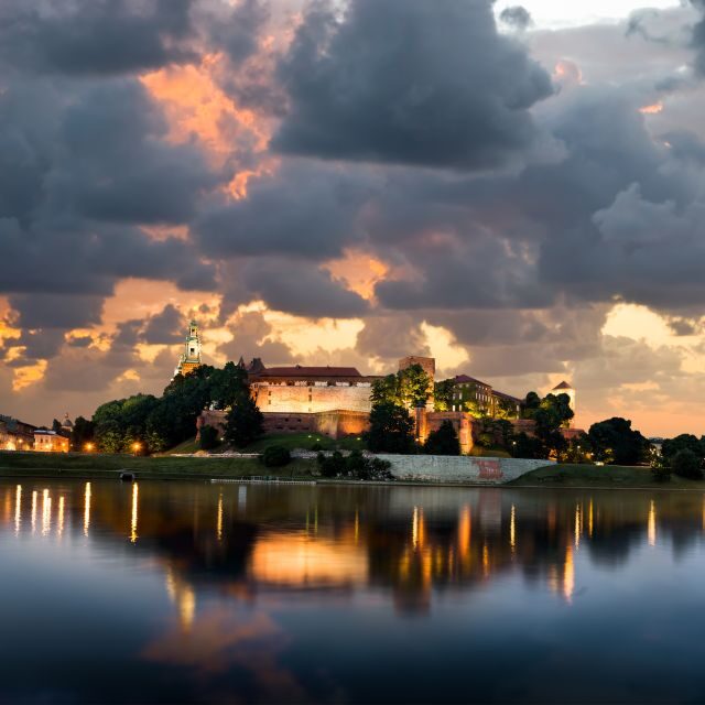 Creepy Krakow: 2-Hour City Walking Tour - Who this tour suits (and who should skip it)