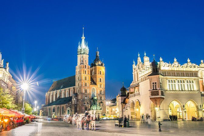 Creepy Krakow City Walking Tour - Comfort Tips for This 2-Hour Night Walk