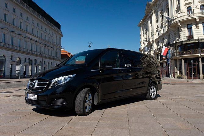 Czestochowa - Full Day Tour from Warsaw by private car - The private 3-hour Częstochowa tour: why an English guide is more than translation