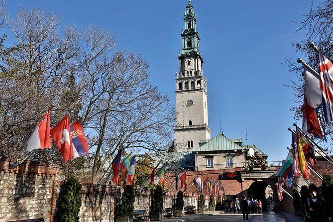 Czestochowa the Black Madonna Day Tour from Krakow - Jasna Góra: walking the monastery and seeing the Black Madonna