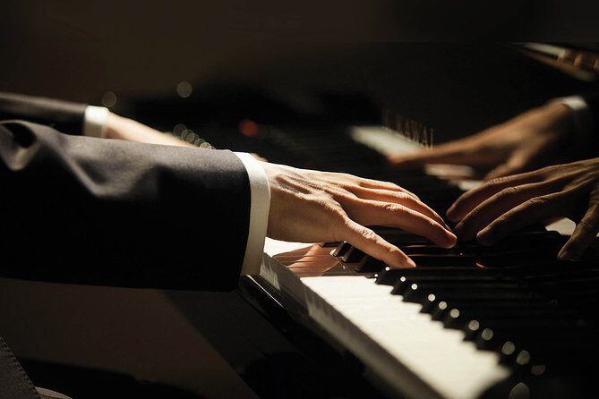 Daily live piano Chopin's concerts at 6:30 pm in the Warsaw Archdiocese Museum - Elevator Access and Seating: Comfort Is Part of the Experience