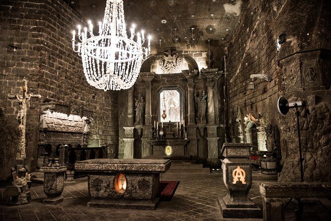 Day Trip: Auschwitz-Birkenau and Wieliczka Salt Mine from Krakow - Who should book this tour
