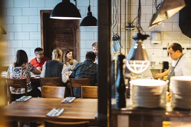 Deluxe Polish Food Tour Experience in Krakow - Meeting Point to Finish: How the Walk Stays Simple