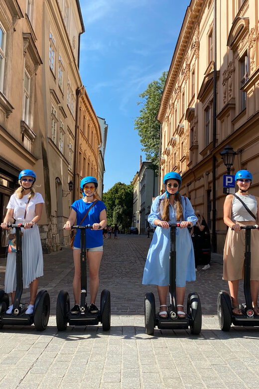 Discover Krakow’s Old Town on a Guided Bike Tour - Wawel Hill and the Vistula River path: the royal viewpoint payoff