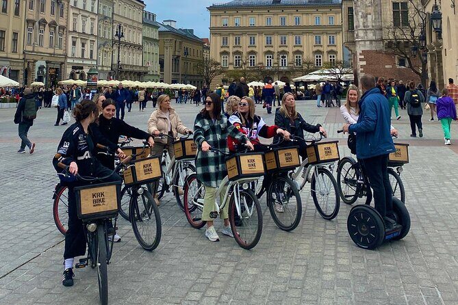 Discover the Jewish Quarter with a Bike Tour - Getting your bearings: starting at Wiślna 4 and rolling into Kazimierz