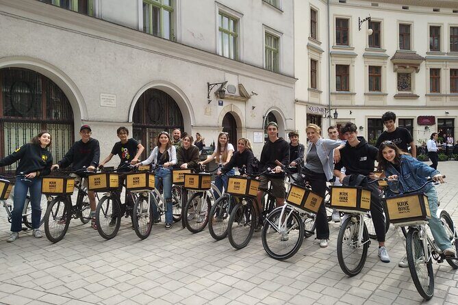 Discover the Jewish Quarter with a Bike Tour - Tempel Synagogue: the pre-war community story at the start