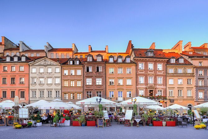 Discover Warsaw’s most Photogenic Spots with a Local - Stop 1: Old Town square angles that look good on any camera