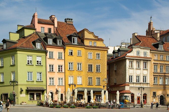 Discover Warsaw’s most Photogenic Spots with a Local - Stop 2: A neoclassical Catholic church with optional tower views