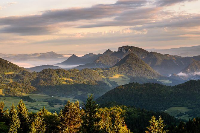 Dunajec River rafting, regular small group tour from Krakow - When you land: Szczawnica and the lunch reset