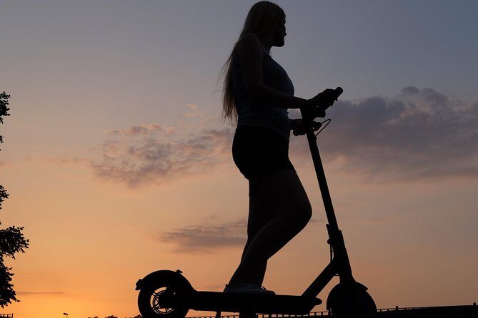 E-Scooter Rental in Krakow for 4 hours - Communication and Service That Makes It Feel Easy