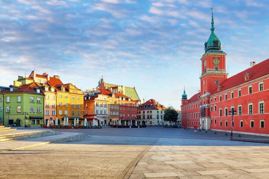 Eco Bike Tour of Warsaw Old Town, Top Sights and Nature - 2-Hour Route: From Palace of Culture to Old Town and the Vistula