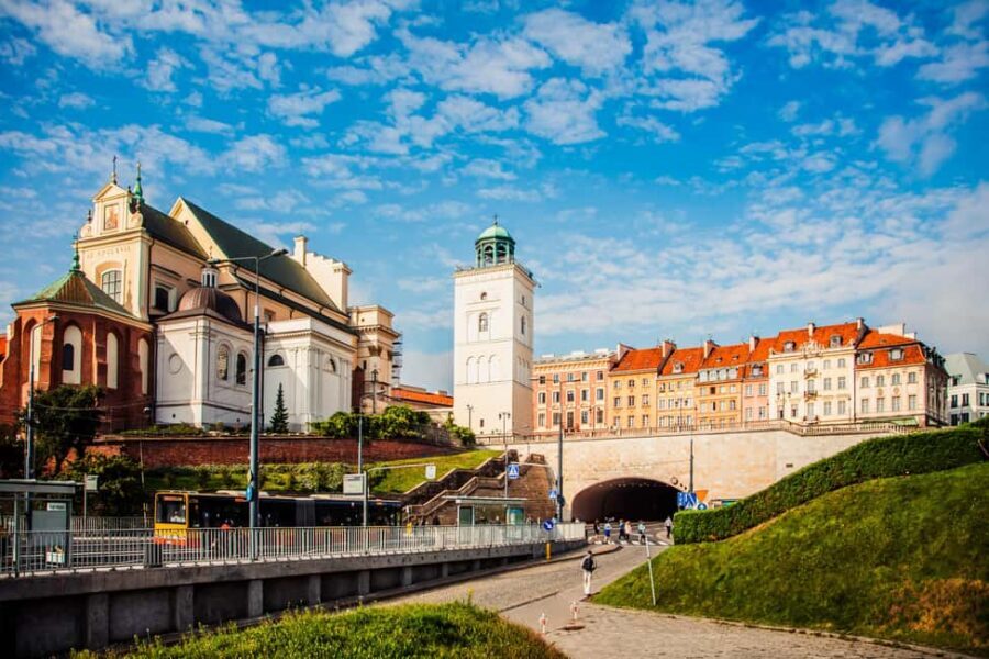 Eco Bike Tour of Warsaw Old Town, Top Sights and Nature - Your Guide: Licensed, Local, and Able to Adjust