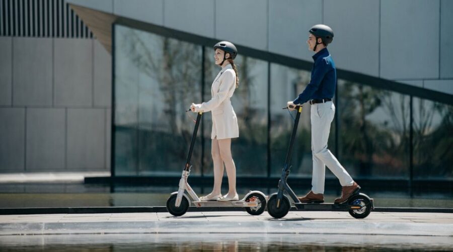 Electric Scooter Tour: Full Tour - 3-Hours of Magic! - Who should book this electric scooter tour