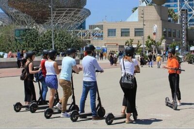 Electric Scooter Tour: Full Tour (Old Town + Jewish Quarter) - Your first 15 minutes: training, helmets, and the confidence factor